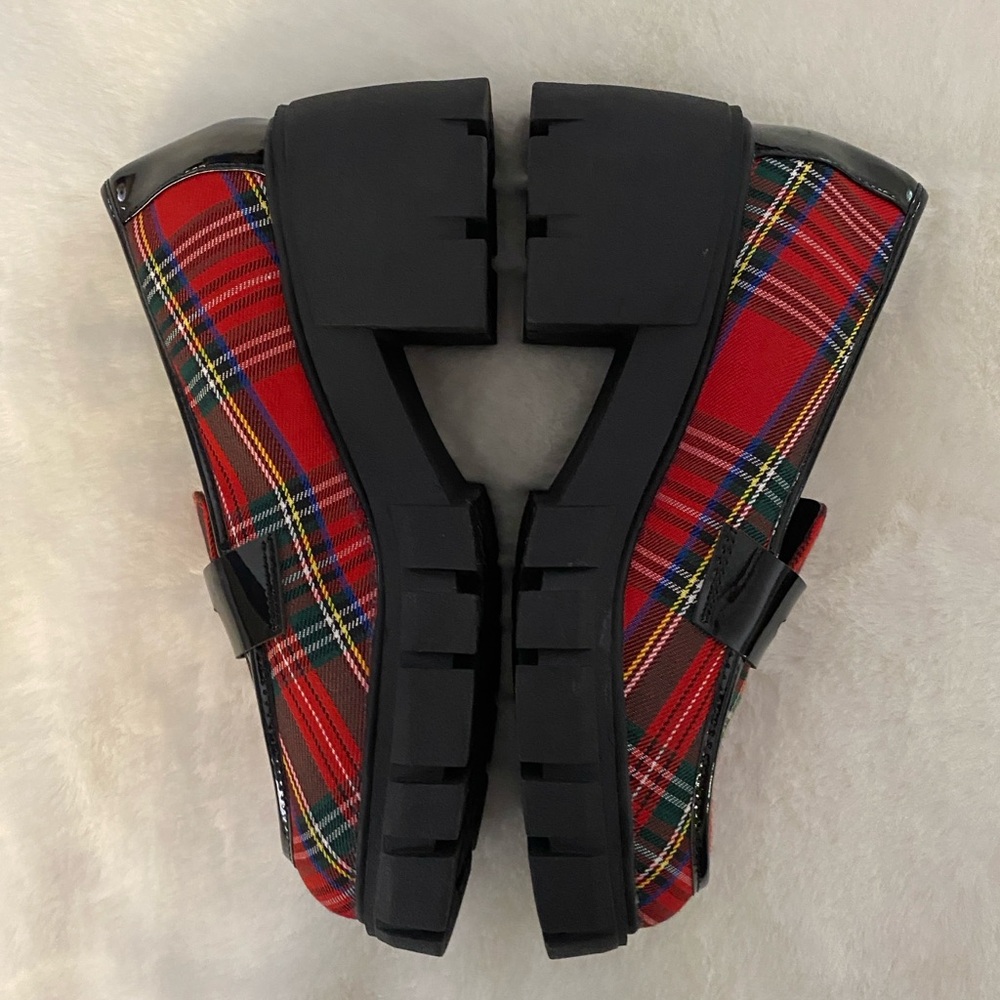 Betsey Johnson + Torrid Tartan plaid chunky platform loafers w black patent trim - Picture 4 of 7